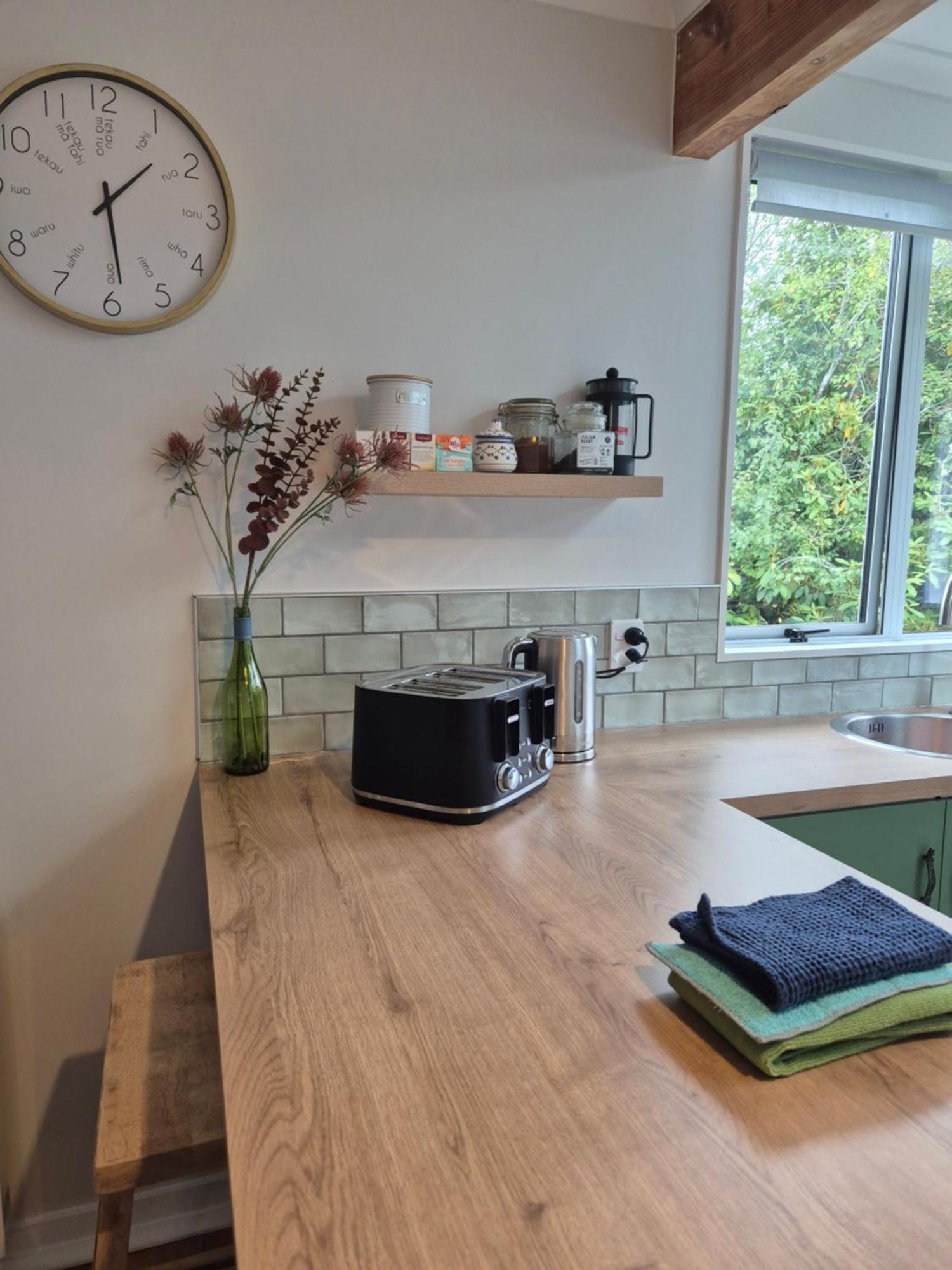 Cosy Getaway In Manapouri Villa Exteriör bild