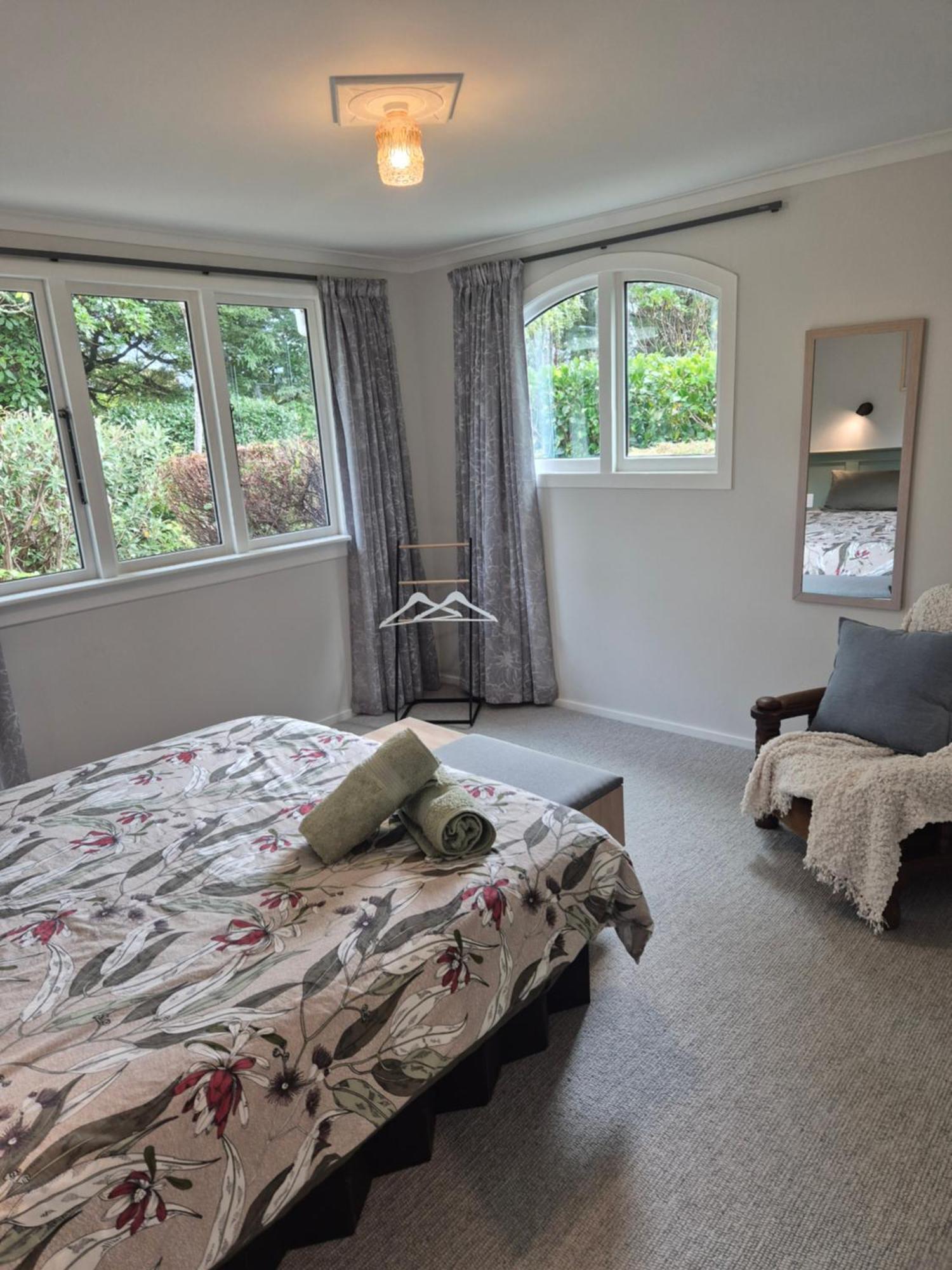 Cosy Getaway In Manapouri Villa Exteriör bild