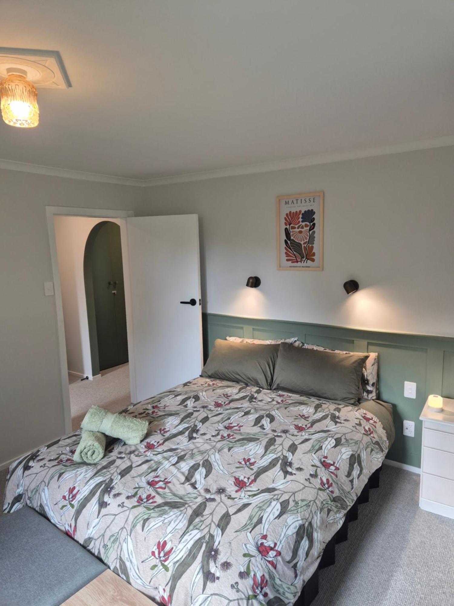 Cosy Getaway In Manapouri Villa Exteriör bild